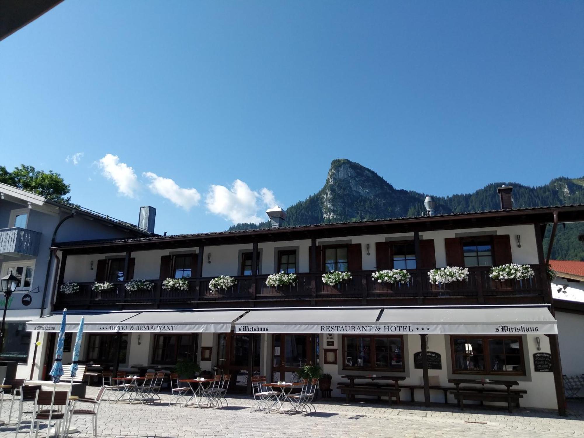 S'Wirtshaus Hotel & Restaurant Oberammergau Buitenkant foto